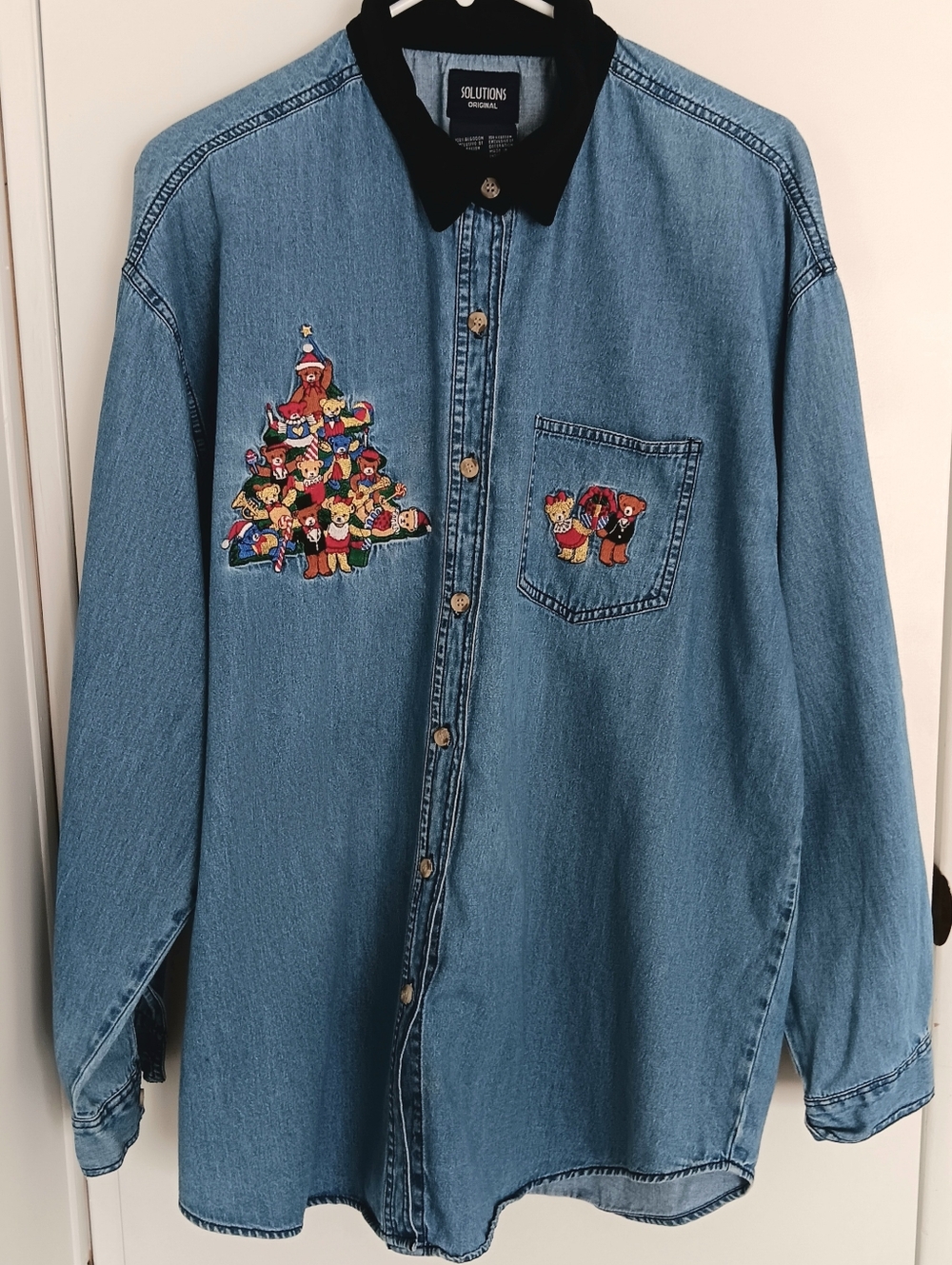 Denim Christmas Embroidered Button Down Shirt Soft 100% Cotton Grannycore Comfy